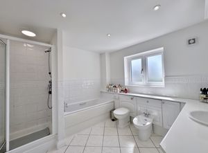 Photo 22- click for photo gallery